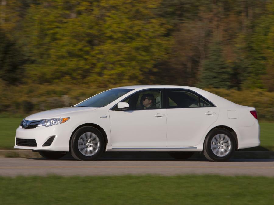  Toyota Camry Hybrid 2011 года  (US) (фото 3 из 24)
